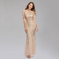 Elegante abito da sera Valstrend in tessuto lucido con scollo a V e dettagli raffinati, perfetto per occasioni speciali.