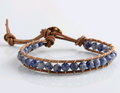 Bracciale in pelle naturale e pietra blu bianca, intreccio di perline fatte a mano, misura 6mm, stile casual e naturale.