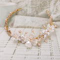 Corpetto da sposa con ornamenti, perle e ceramica dorata, accessori di lusso per matrimonio, dettaglio di fascia nuziale Valstrend