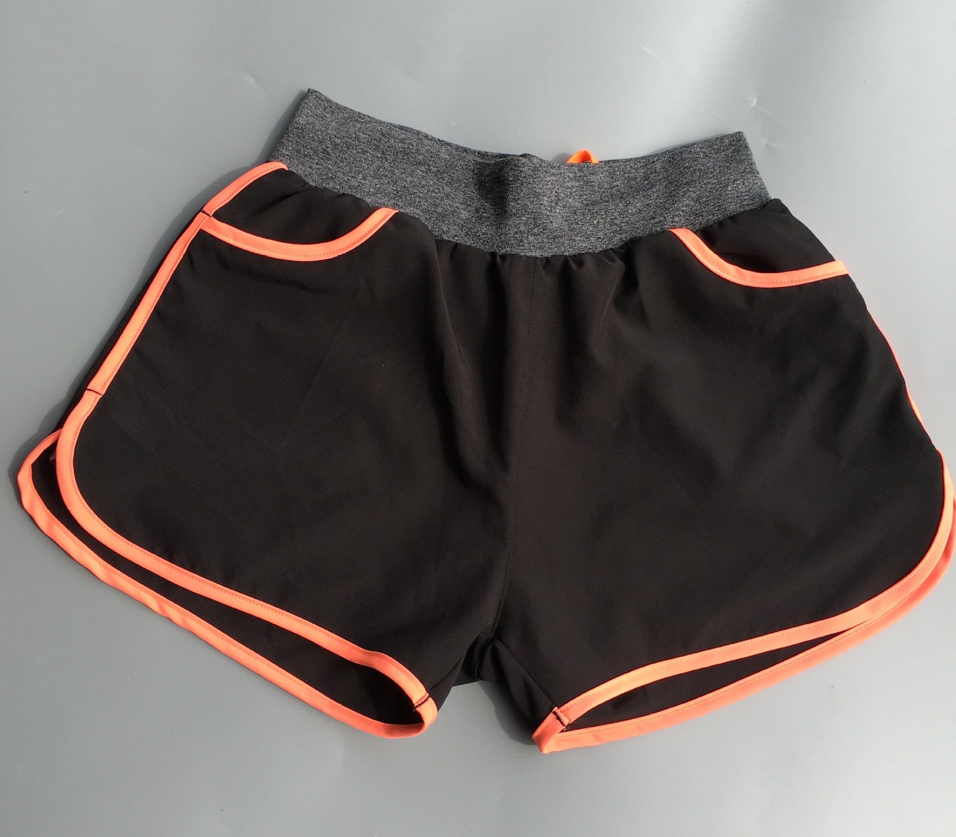 Pantaloni sportivi casual anti-bare Valstrend, comodi e moderni, in tessuto morbido con elastico in vita e tasche.