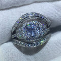Anello fashion explosion con zirconi pieni di diamanti, stile elegante e brillante, marca Valstrend shop.