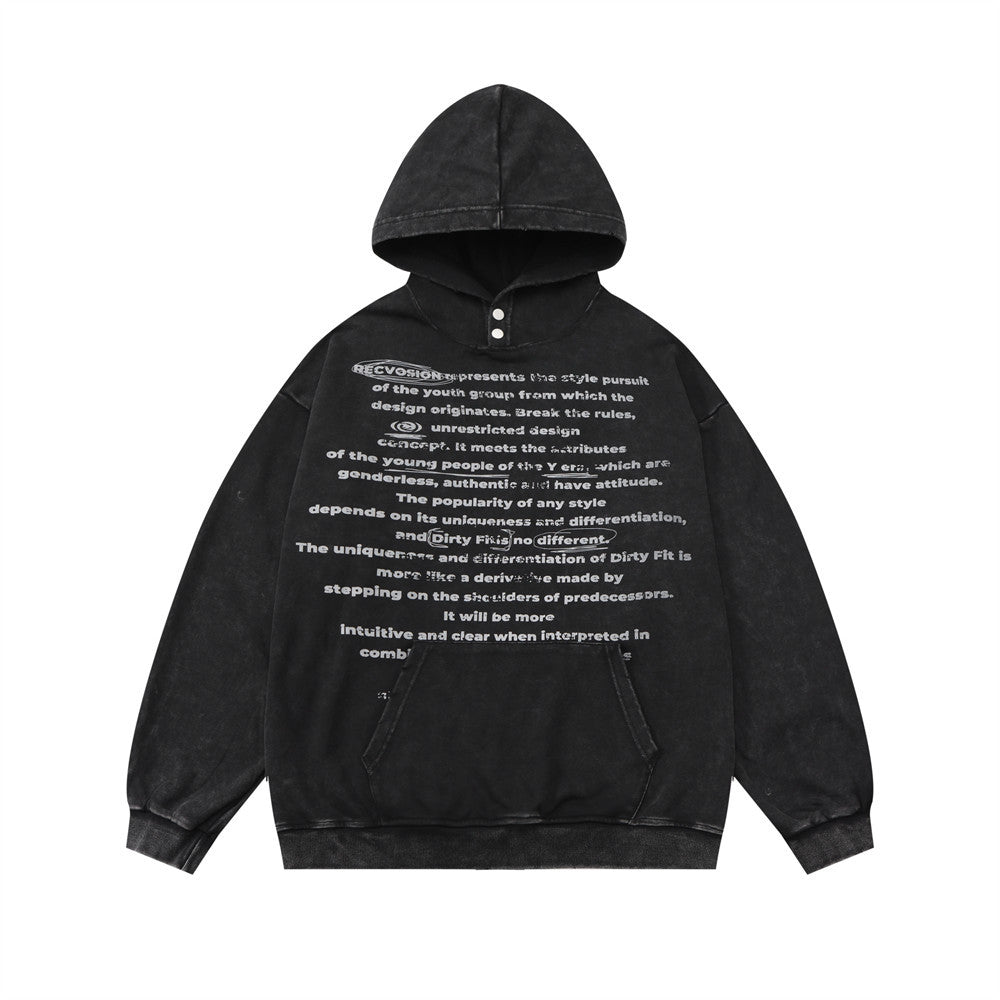 Felpa con cappuccio stampata con lettere inglesi da uomo, marchio Valstrend, dettaglio del design con lettere nere su sfondo chiaro