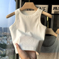 Canottiera donna Valstrend Basic Style Thread in tessuto leggero, senza maniche, con scollo rotondo e vestibilità comoda.