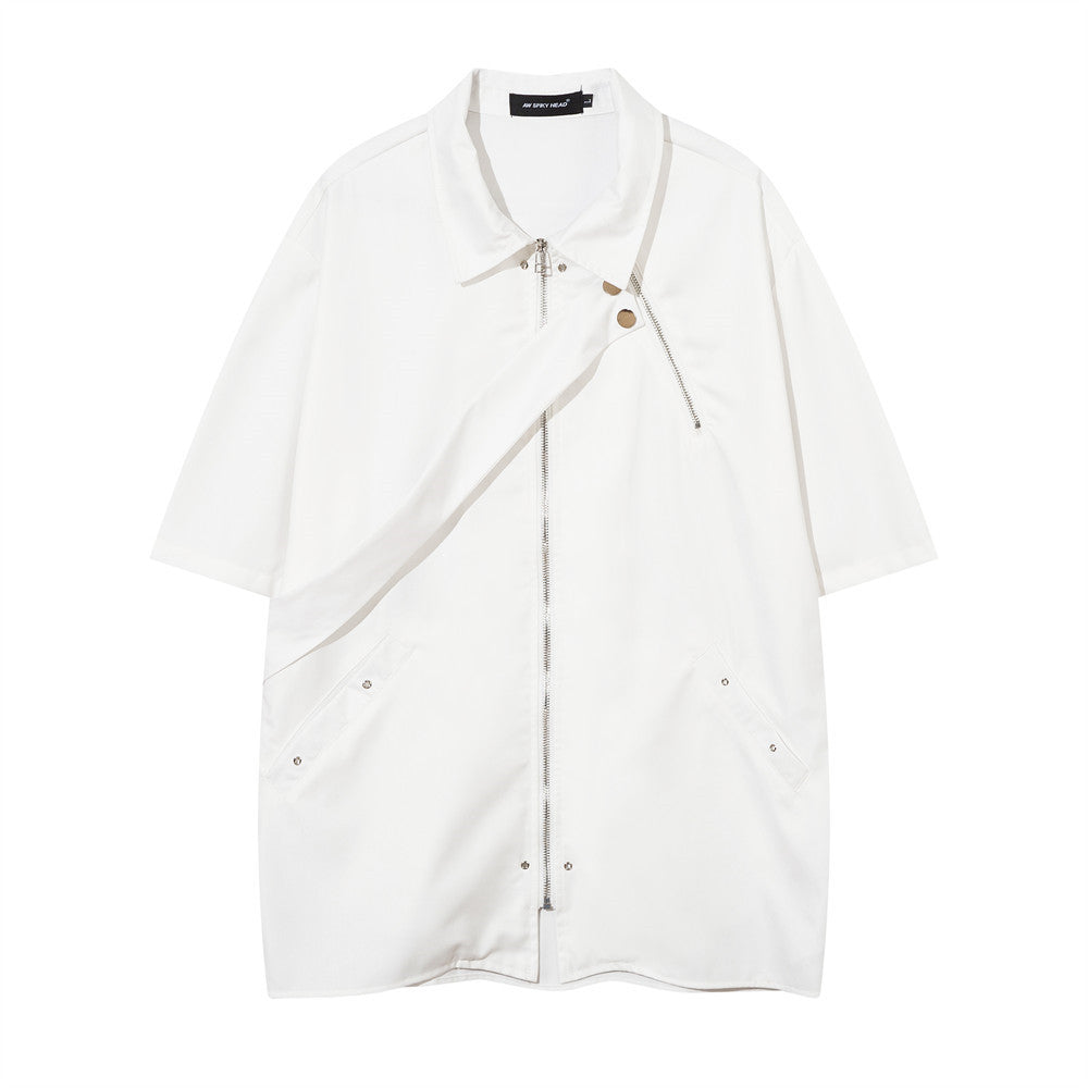 Camicia uomo decorativa con zip a maniche corte, vestibilità larga, marca Valstrend shop, tessuto leggero e stile casual.