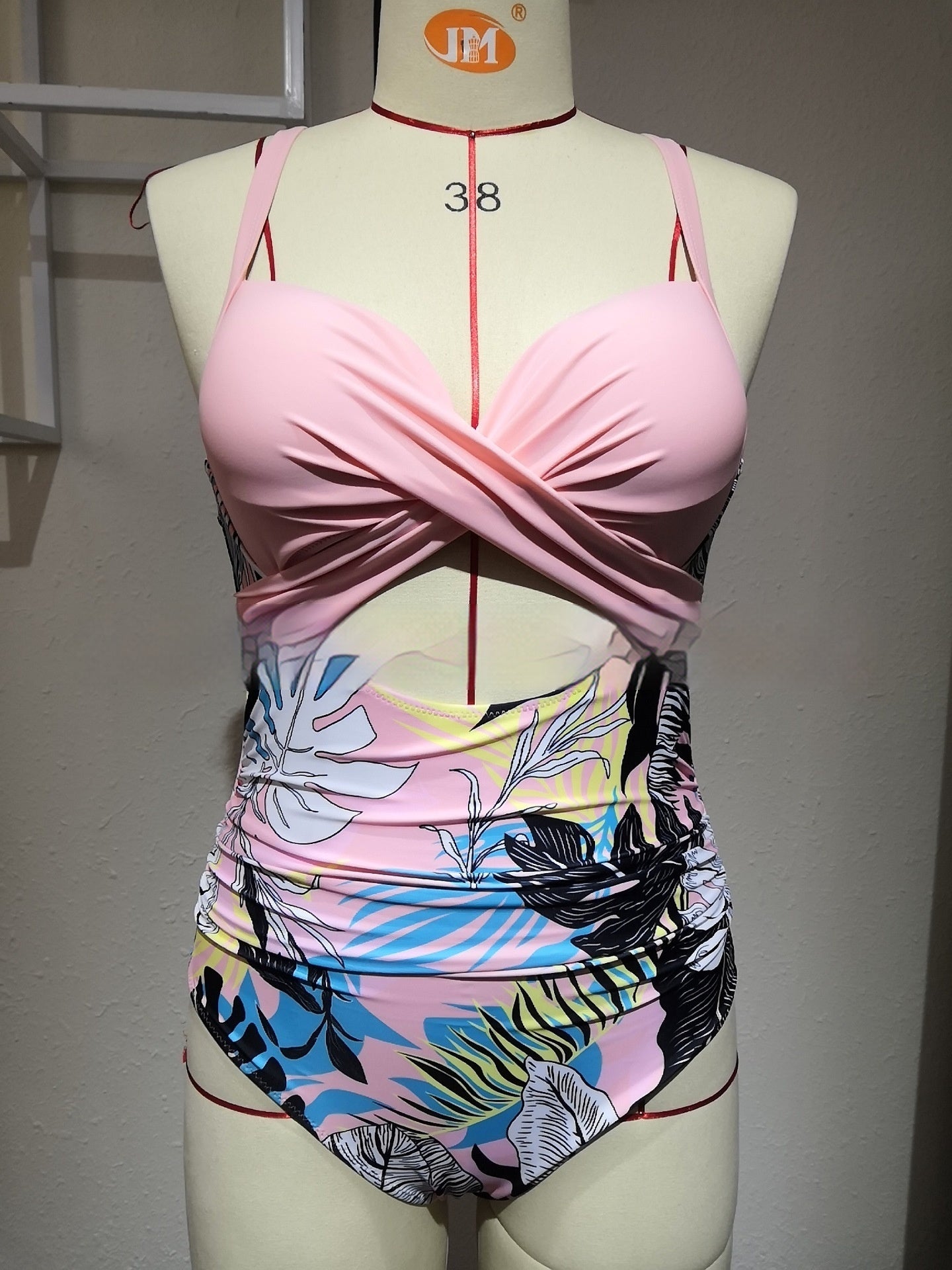 Costume da bagno sexy con taglio, incroci e spalline, colore abbinato, per donna, di Valstrend shop.