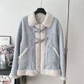 Giacca calda in peluche di moda Valstrend, vestibilità ampia e stile casual, ideale per un look autunnale e invernale.
