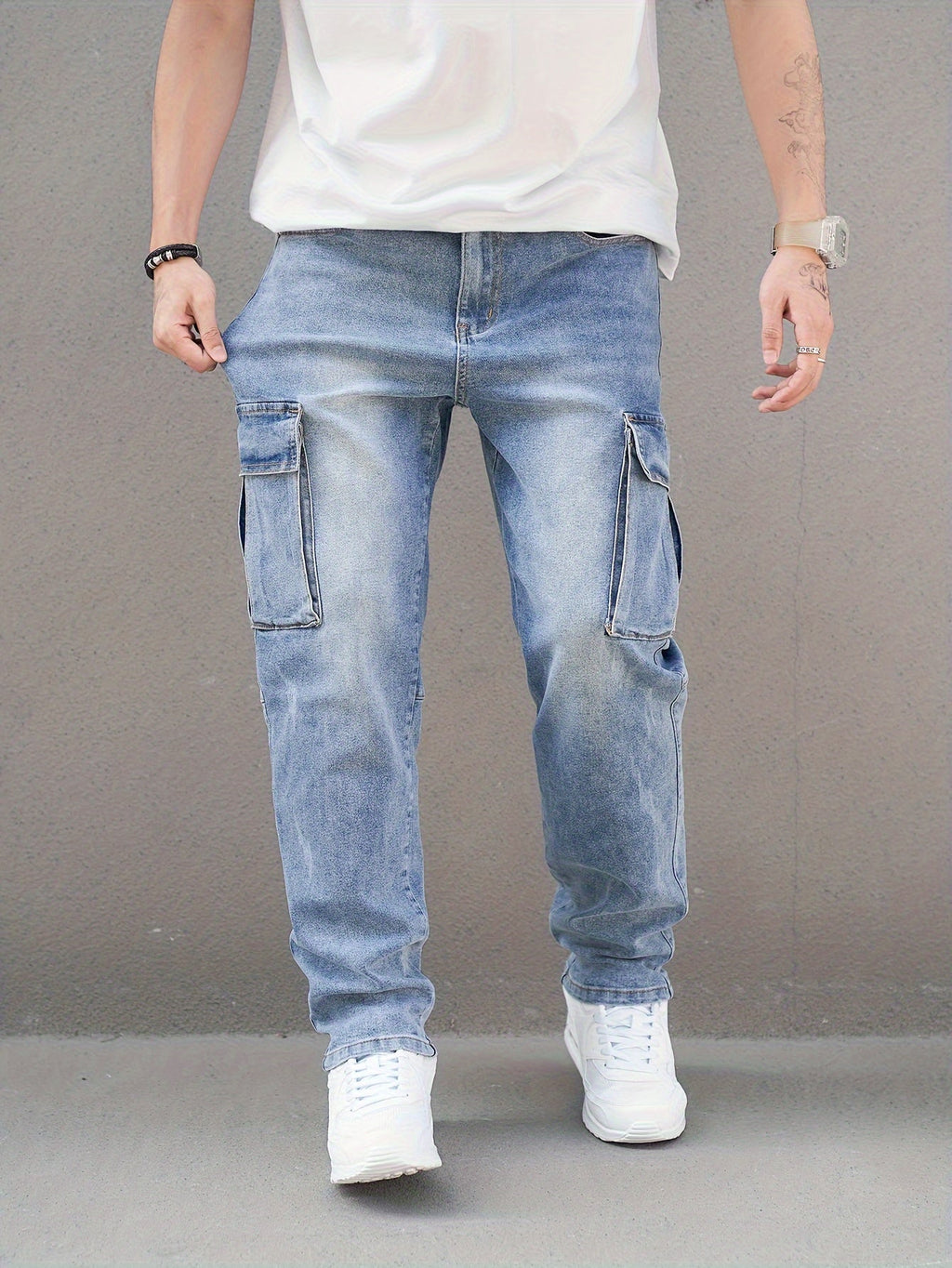 Pantaloni da uomo Valstrend, jeans slim-fit in denim solido con tasche multiple, ideali per attività all'aperto in primavera e autunno.