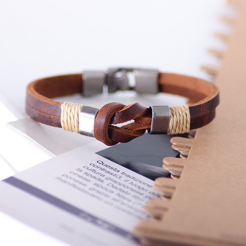 Bracciale vintage in pelle bovina creata a mano con motivo intrecciato, ornamento decorativo in stile creativo Valstrend.