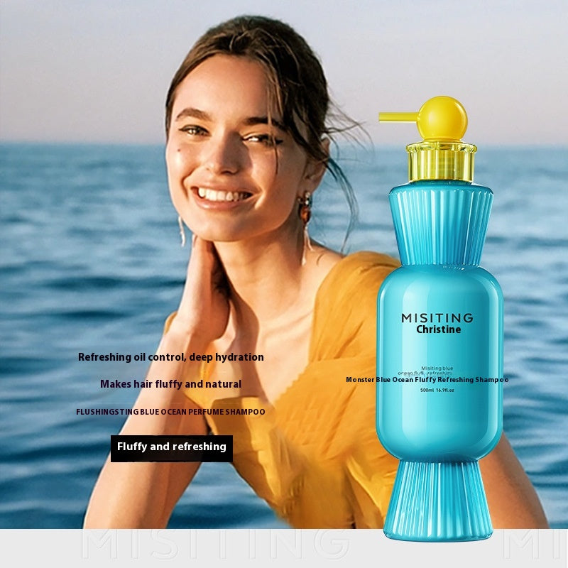 Shampoo Valstrend Lasting Fragrance, idratante e nutriente, bottiglia con etichetta e texture del prodotto visibile
