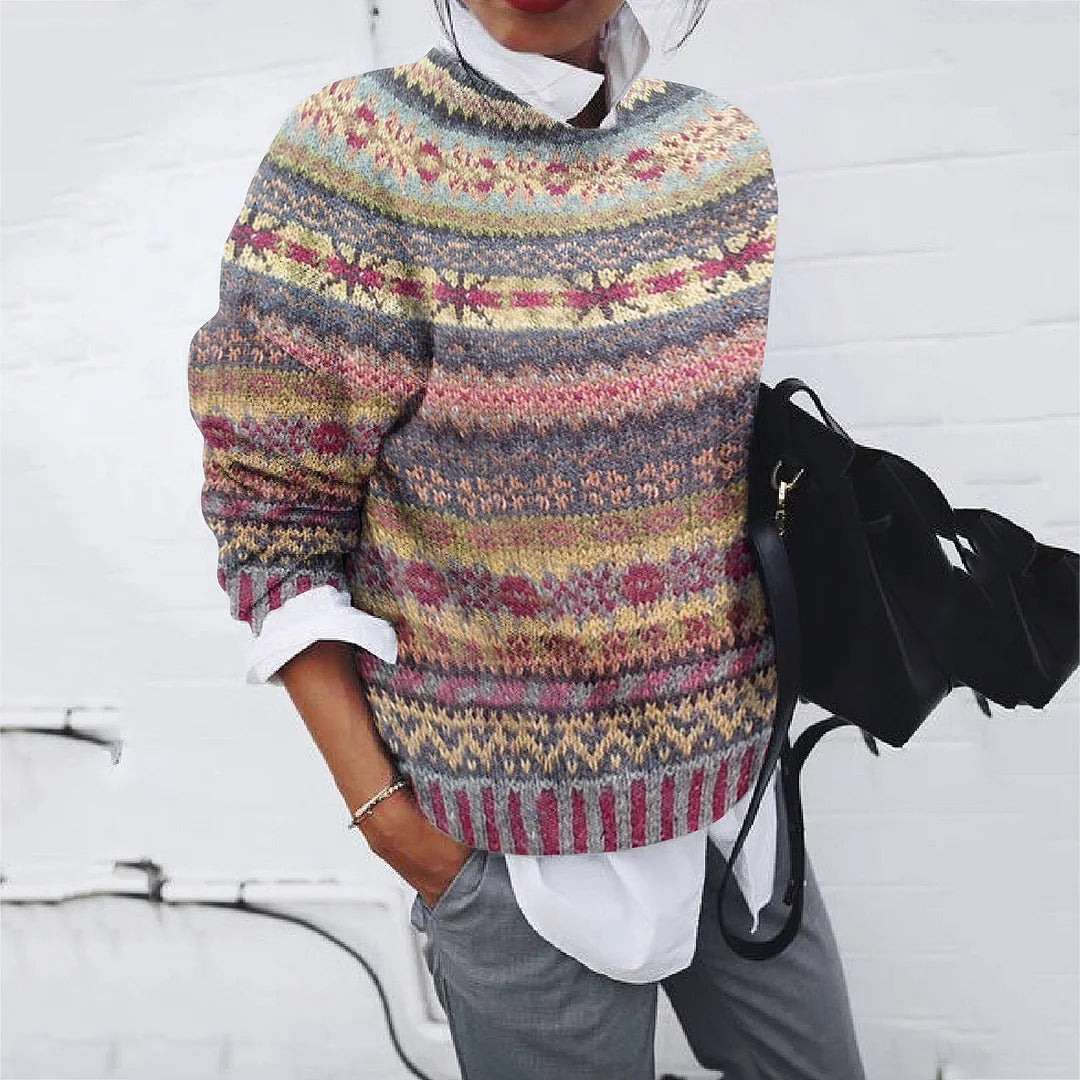 Maglione donna Valstrend con motivo stampato, scollo rotondo e tessuto morbido, ideale per un look casual e confortevole