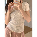 Maglietta donna Valstrend in pizzo con scollo a V e maniche corte, top crop slim-fit, dettaglio elegante e femminile