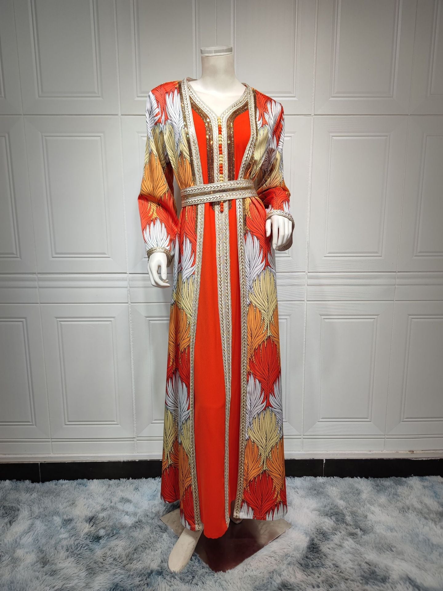 Completo da donna Valstrend, completo elegante con stampa, nastri e rhinestone, a maniche lunghe e stile fashion.