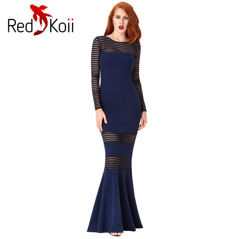 Vestito lungo a righe strette e sottili con effetto prospettiva da sirena, marca Valstrend Shop, vista frontale e dettagli del design.