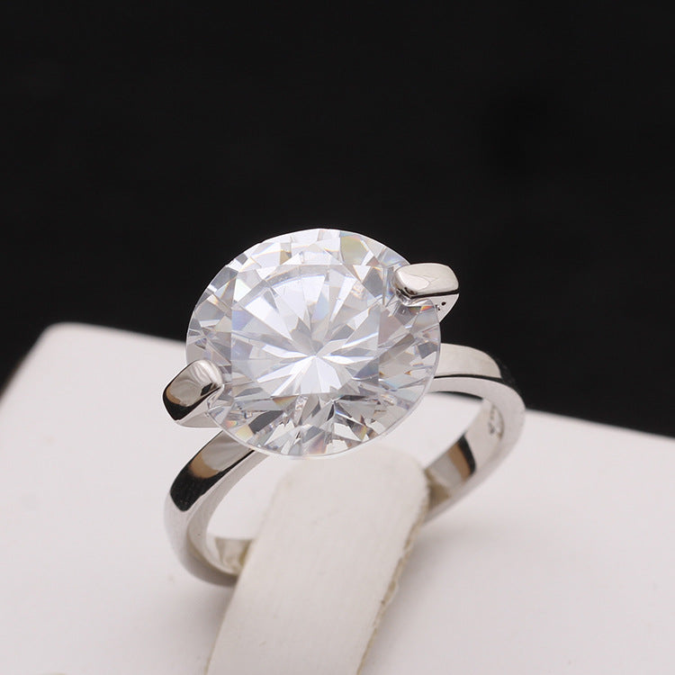 Anello da donna Valstrend Shop The Sun Cloud Classic con diamanti, elegante accessorio matrimonio e fidanzamento, ornamento femminile.