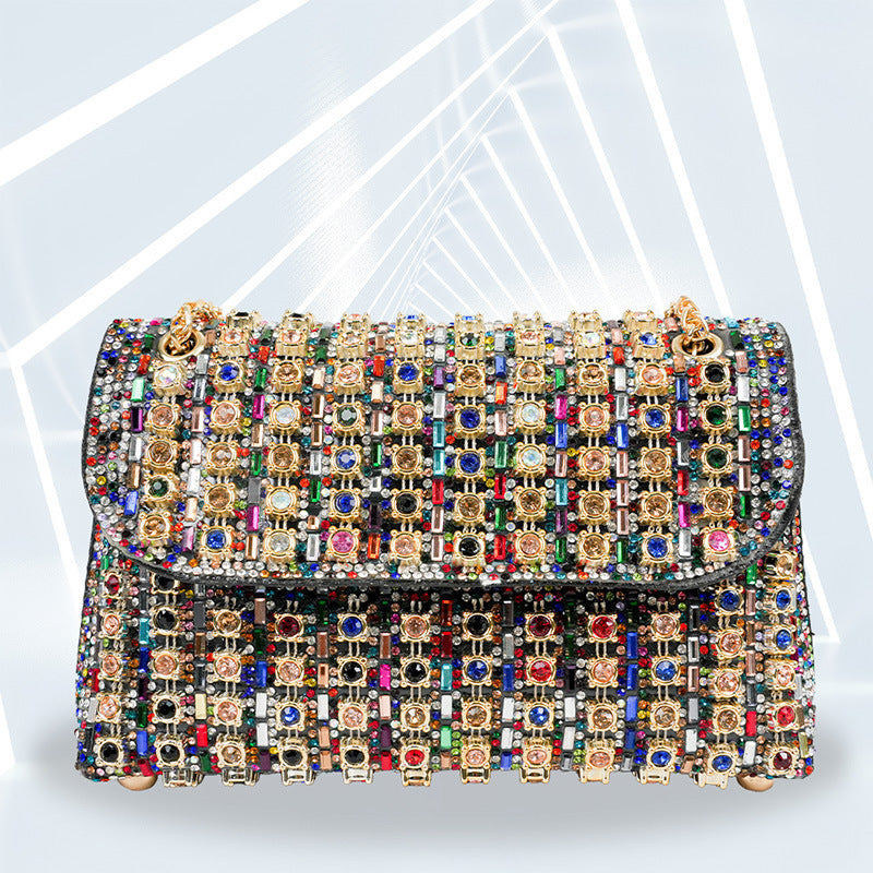Borsa a mano quadrata Valstrend con dettagli in diamanti e personalizzazione, elegante borsa donna in stile clutch.