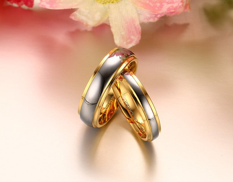 Anello da coppia in tungsten d'acciaio dorato Valstrend, stile europeo e americano, anello di fidanzamento e moda, dettaglio visibile