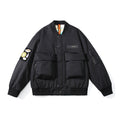 Giacca imbottita Pilot da uomo Valstrend, stile loose e retrò, con cappuccio e tasche, ideale per inverno e urban style.