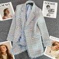 Elegante cappotto da donna Valstrend in stile Lake Blue, colore blu mare, con taglio classico e dettagli raffinati.