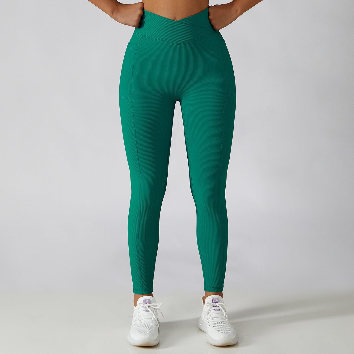 Pantaloni fitness skinny a vita alta Valstrend con tasca, effetto lifting e design in tessuto color pesca per allenamenti e corsa