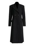 Giacca trench femminile alla moda Valstrend, stile elegante e moderno, in tessuto leggero con cintura e dettagli classici.