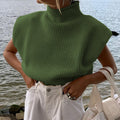 Maglione donna a collo alto colorato con maniche corte, maglia Valstrend, tessuto morbido e stile elegante.