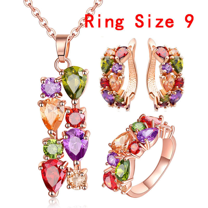 Set di gioielli in zirconio lucido con collana, orecchini e anello in oro ipoallergenico, eleganti e brillanti.