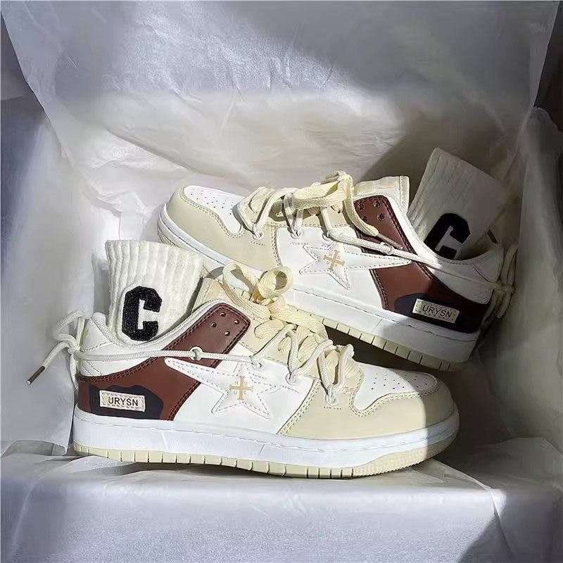 Scarpe sportive da donna Valstrend shop, sneakers bianco casual per studenti, all-match, stile sportivo e comodo.