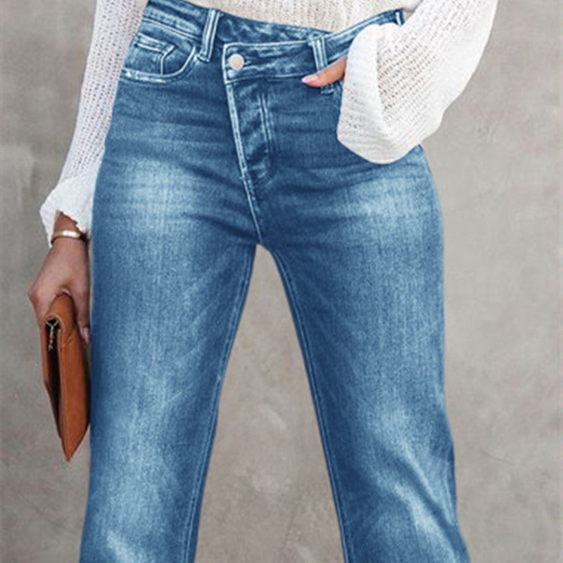 Pantaloni donna a vita alta e dritti con tasche, stile fashion e temperamentale, marca Valstrend Shop, immagine frontale.