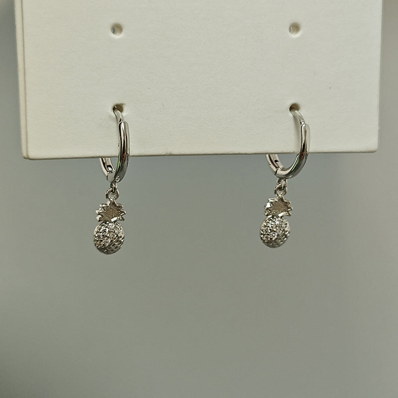 Orecchini a clip con ananas in micro strass, donna, stile moda all-match, argento Valstrend, accessori eleganti e versatili