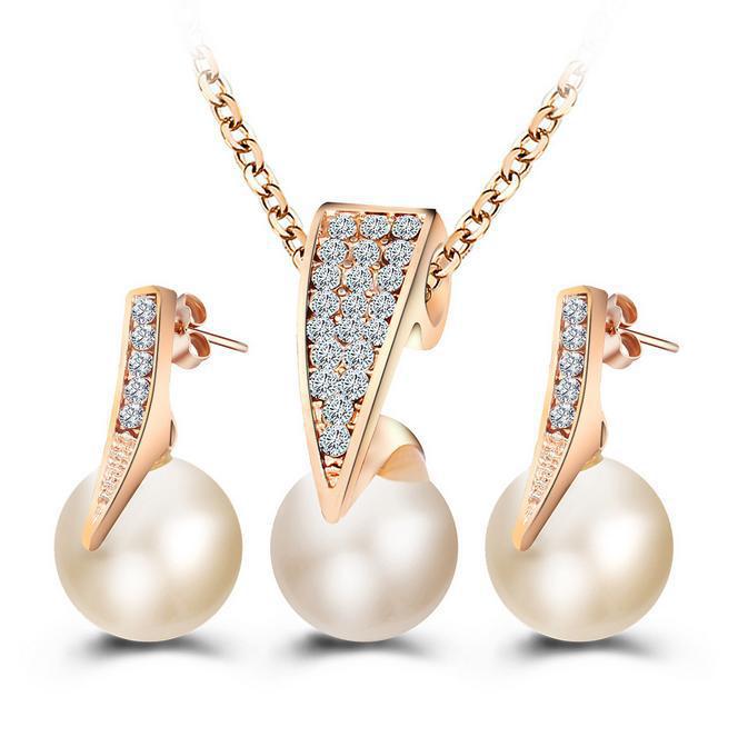 Set di orecchini e collana di perle Valstrend, perfetto per matrimoni e cerimonie, con dettagli eleganti e raffinati.