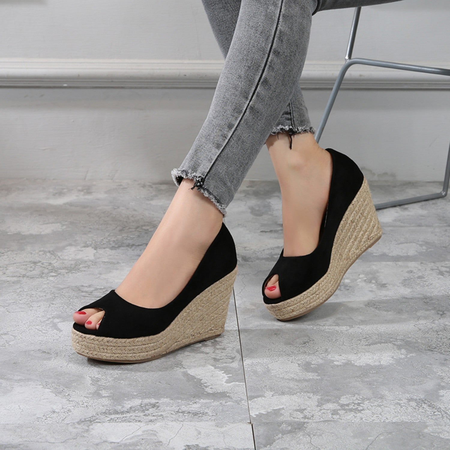 Scarpe Valstrend Spring e Autunno con tacco inclinato e punta a bocca di pesce, stile coreano, in pelle beige con dettagli eleganti