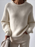 Maglione da donna Valstrend in maglia semplice ed elegante, indossato con maniche lunghe e design minimalista, colore neutro.