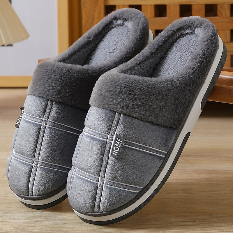 Ciabatte invernali Valstrend shop con fondo in peluche, calde e morbide, ideali per il comfort durante i mesi freddi.