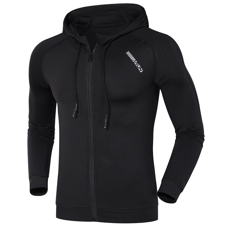 Giacca sportiva e casual da uomo Valstrend, stile sportivo e comodo, con zip e tasche, indossata da un modello.