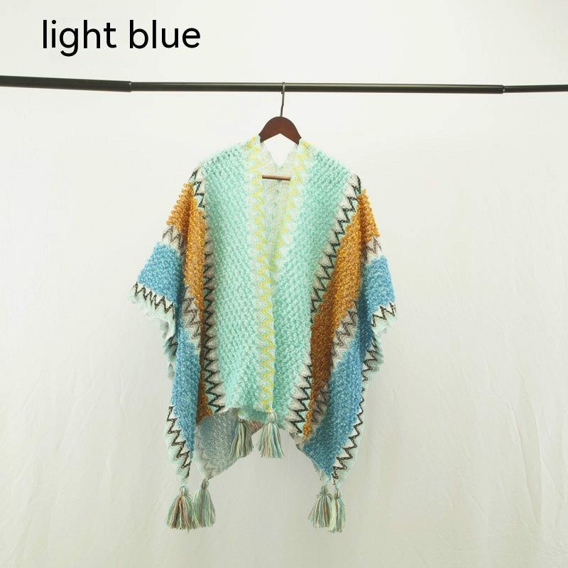Sciarpa etnica da viaggio Valstrend, stile doppio uso, mostra dettagli colorati e tessuto leggero, ideale per coprirsi o accessorio.