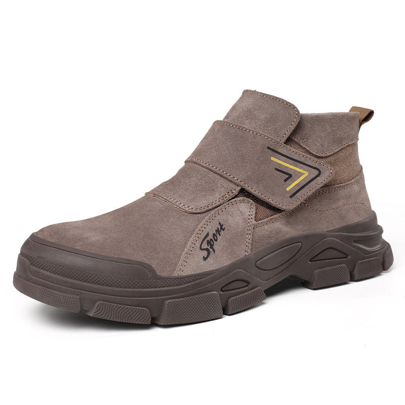 Scarpe di protezione leggere e anti-schiacciamento Valstrend con suola robusta e tomaia resistente, ideali per lavori pesanti.