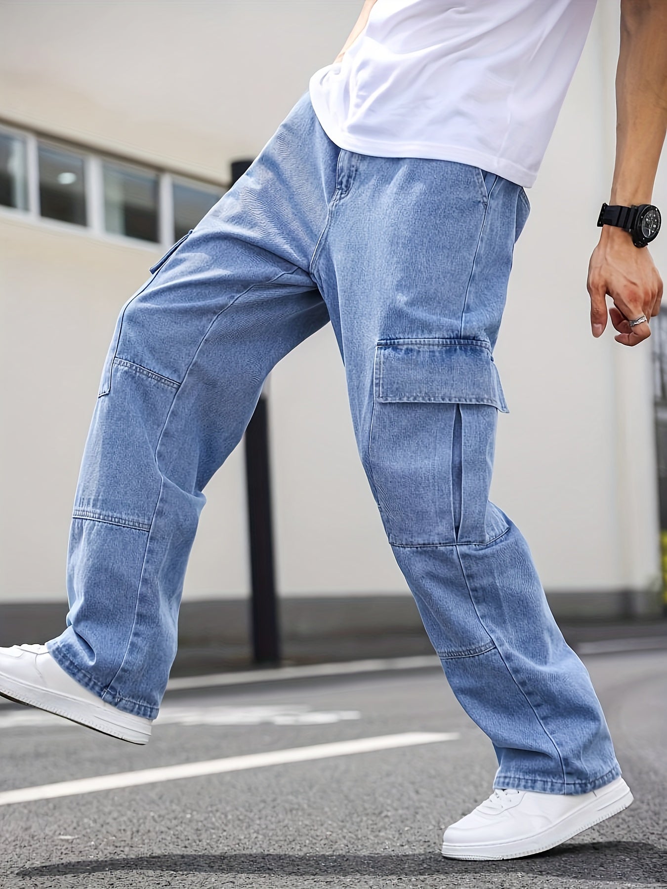 Jeans uomo casual Valstrend con più tasche, gamba dritta, vestibilità regolare, adatti a tutte le stagioni, tessuto in denim.