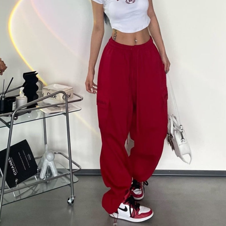 Pantaloni larghi a vita naturale da donna di Valstrend Shop, stile trendy e moderno con tessuto morbido e comodo.