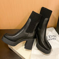 Scarpe donna platform Martin Boots Valstrend, stivaletti in pelle con suola spessa e dettagli eleganti, ideale per look casual e alla moda
