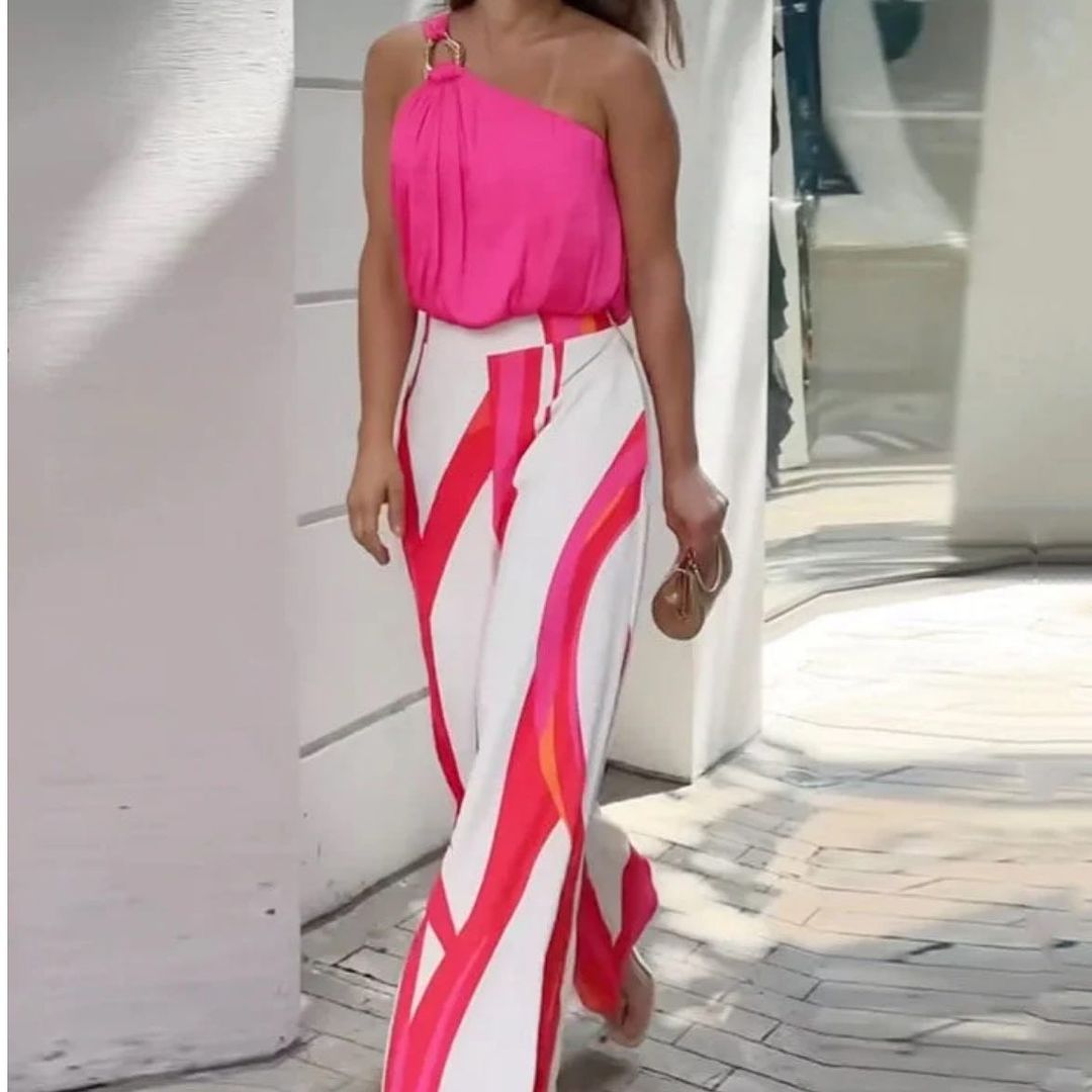 Pantaloni donna a righe e stampa, a gamba larga, parte di completo pantaloni e giacca Valstrend. Stile elegante e casual.