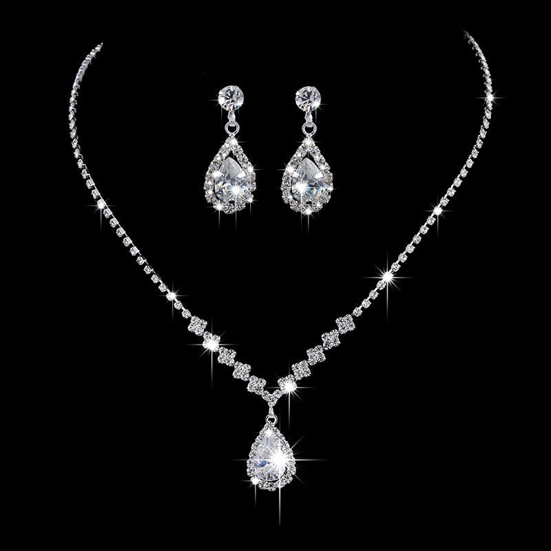 Collana pendente con zirconi brillanti a goccia, argento di alta qualità, elegante gioiello Valstrend shop.