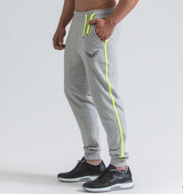 Pantaloni da palestra casual Valstrend shop, stile comodo e moderno, tessuto morbido, colore neutro, perfetti per attività sportive e relax.