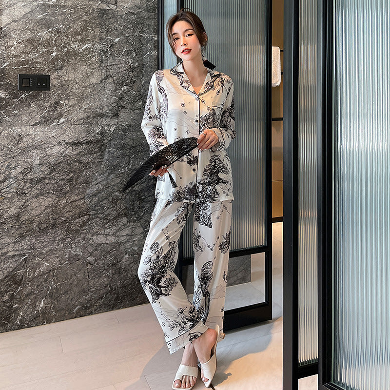 Completo di pigiami casual da uomo e donna Valstrend, morbido tessuto, design confortevole, con top e pantaloni coordinati.