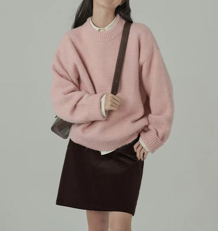 Maglione girocollo Lazy Cure di Valstrend, maglia casual e versatile in tinta unita, vista frontale su sfondo neutro.