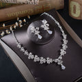 Set di collana e orecchini con zirconi e farfalla, pendenti a goccia, stile da sposa, in cristallo bianco, Valstrend.