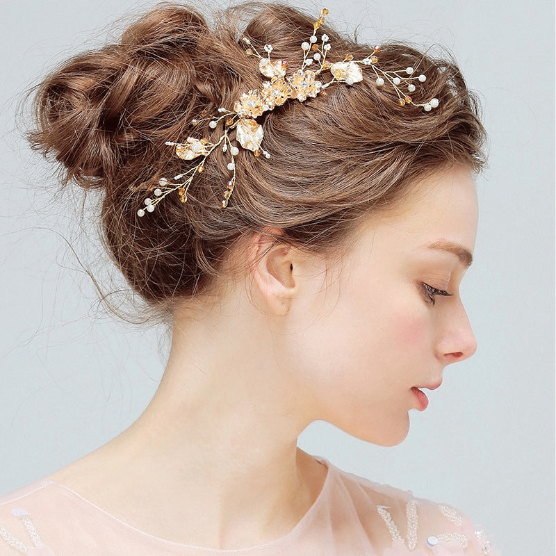 Spilla a pettine da sposa Valstrend con cristalli, diamanti e dettagli fatti a mano, perfetta come accessorio nuziale.