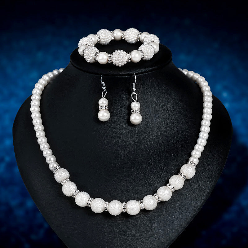 Orecchini e collana da sposa in perle di Valstrend, set da tre pezzi con gioielli eleganti per matrimonio e cerimonia.