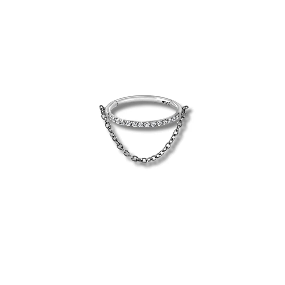 Collana di orecchini in lega di titanio di alta qualità Valstrend, dettagli sottili e design elegante visibile nell'immagine.