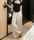 Pantaloni casual a vita alta in acetato satinato con gamba larga per donna, stile elegante e comodo.
