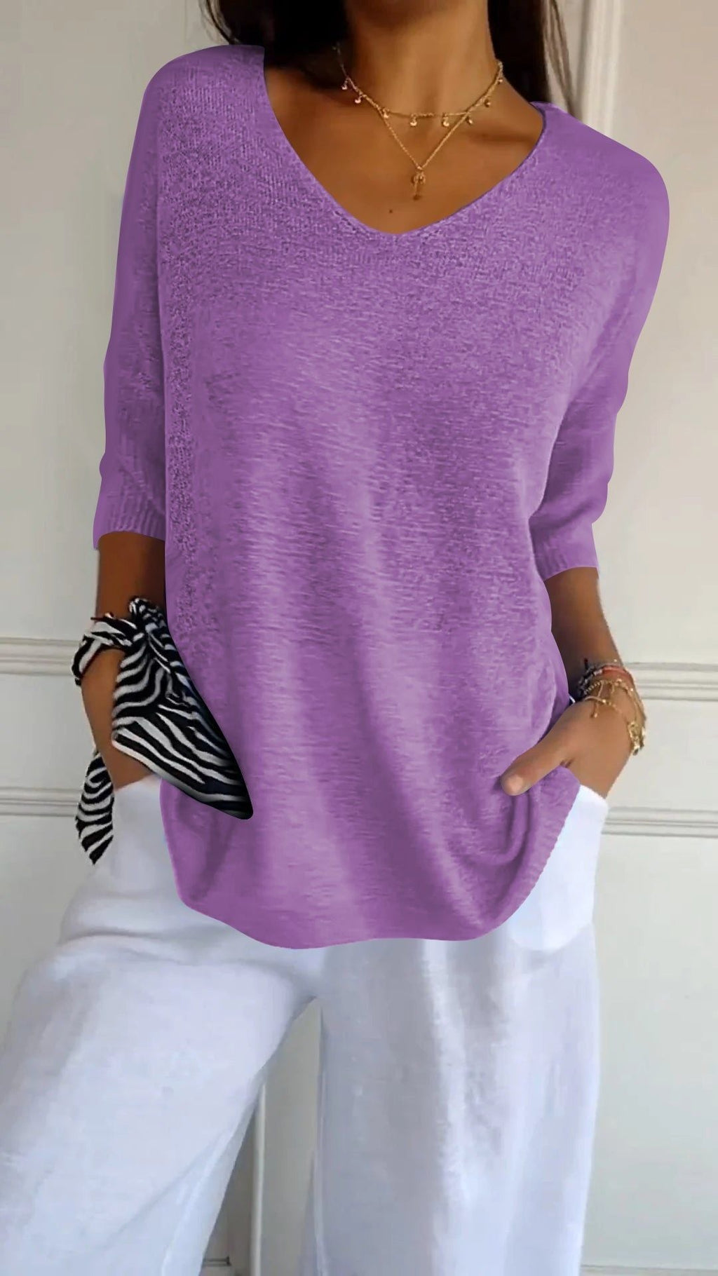 Maglione snellente a girocollo a tinta unita per donna, vestibilità aderente, marca Valstrend, in morbido tessuto